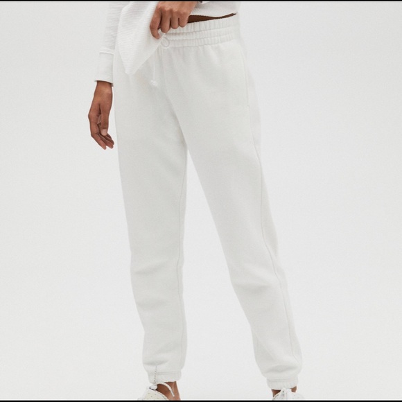 ARITZIA BOYFRIEND SWEATPANTS